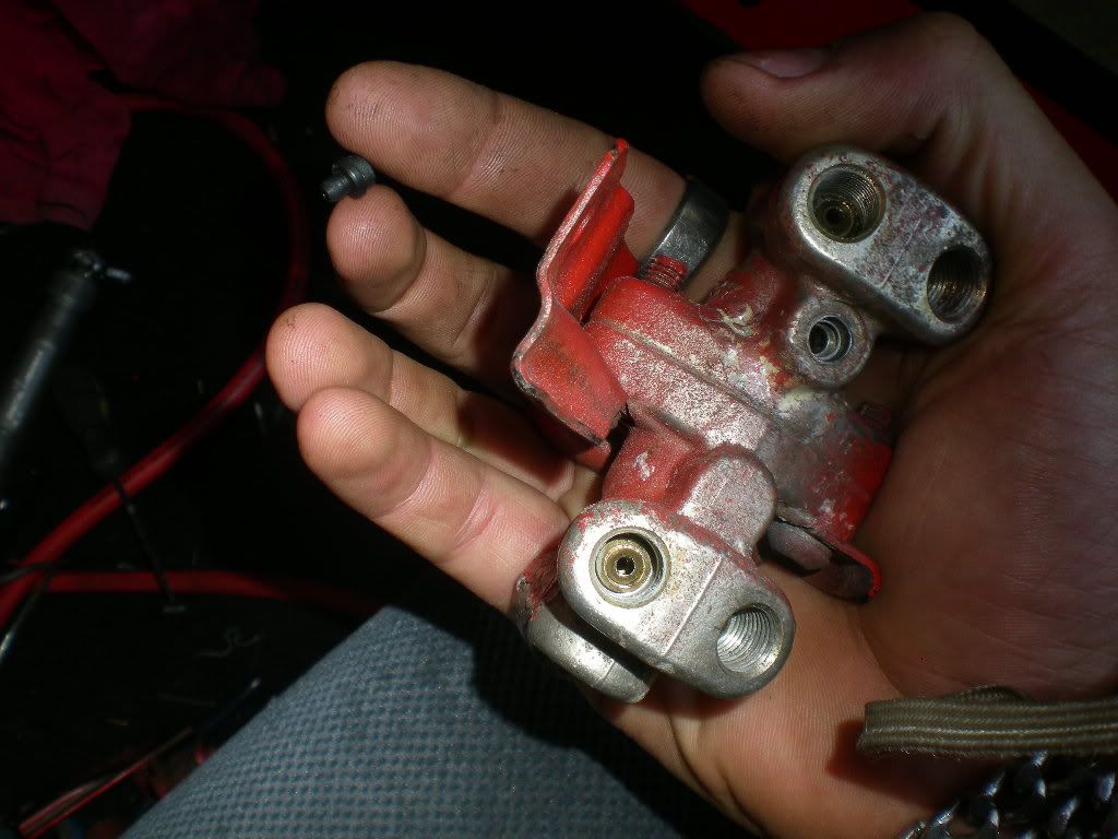 Do proportioning valves have a weep hole? Why is it leaking? Honda